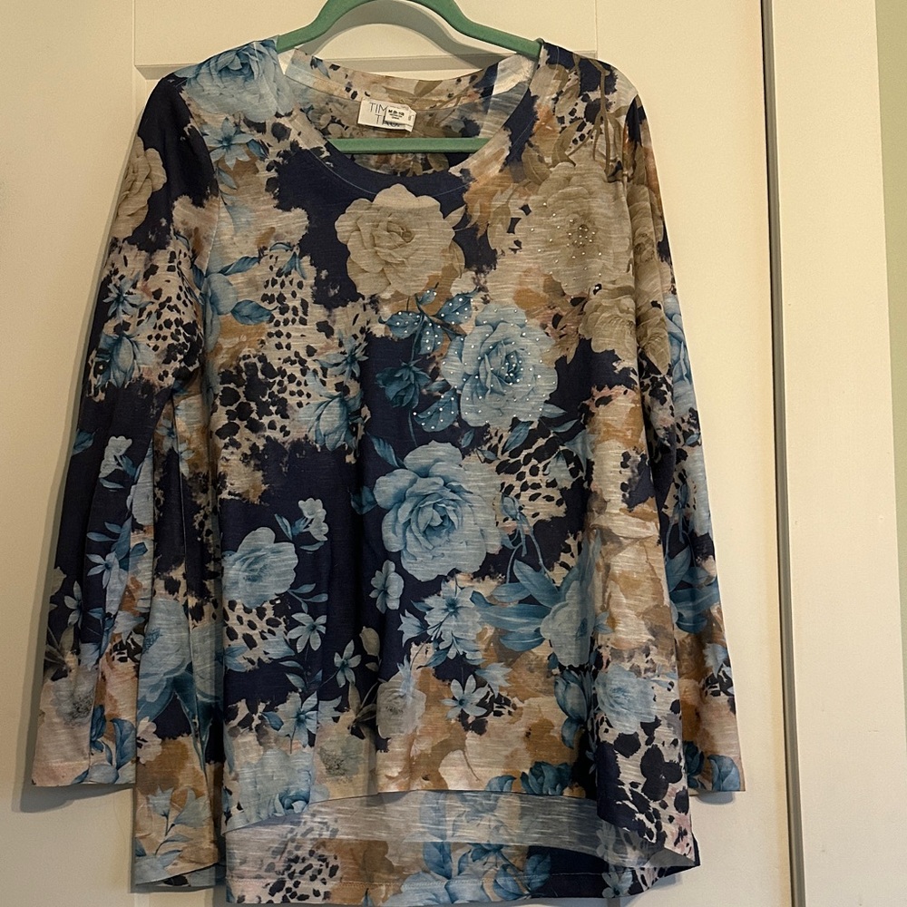 Time and Tru Floral Scoop-Neck Long Sleeve Top - Navy, Light Blue & Beige